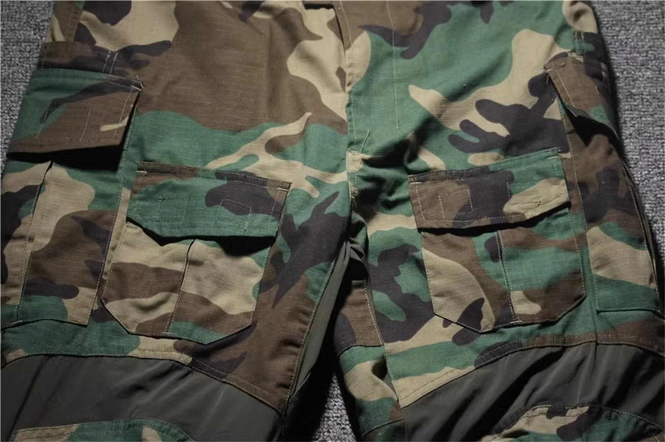 กางเกงต่อสู้กลางแจ้งยุทธวิธี W - Outdoor Hunting Trousers บทวิจารณ์และราคา