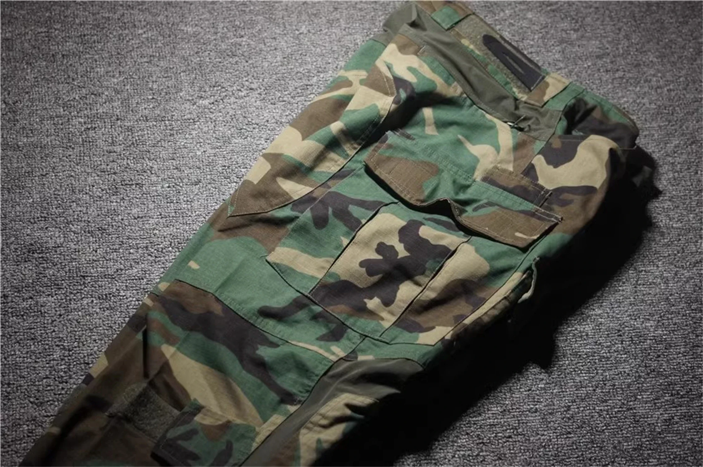 กางเกงต่อสู้กลางแจ้งยุทธวิธี W - Outdoor Hunting Trousers บทวิจารณ์และราคา